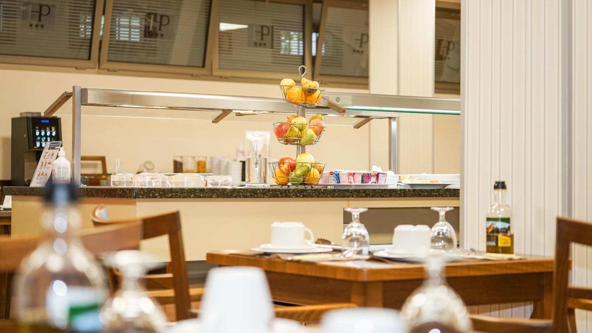 Hotel Pradillo Conil Кониль-де-ла-Фронтера Экстерьер фото