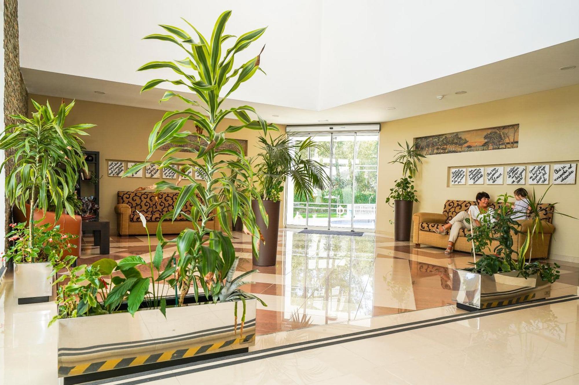 Hotel Pradillo Conil Кониль-де-ла-Фронтера Экстерьер фото